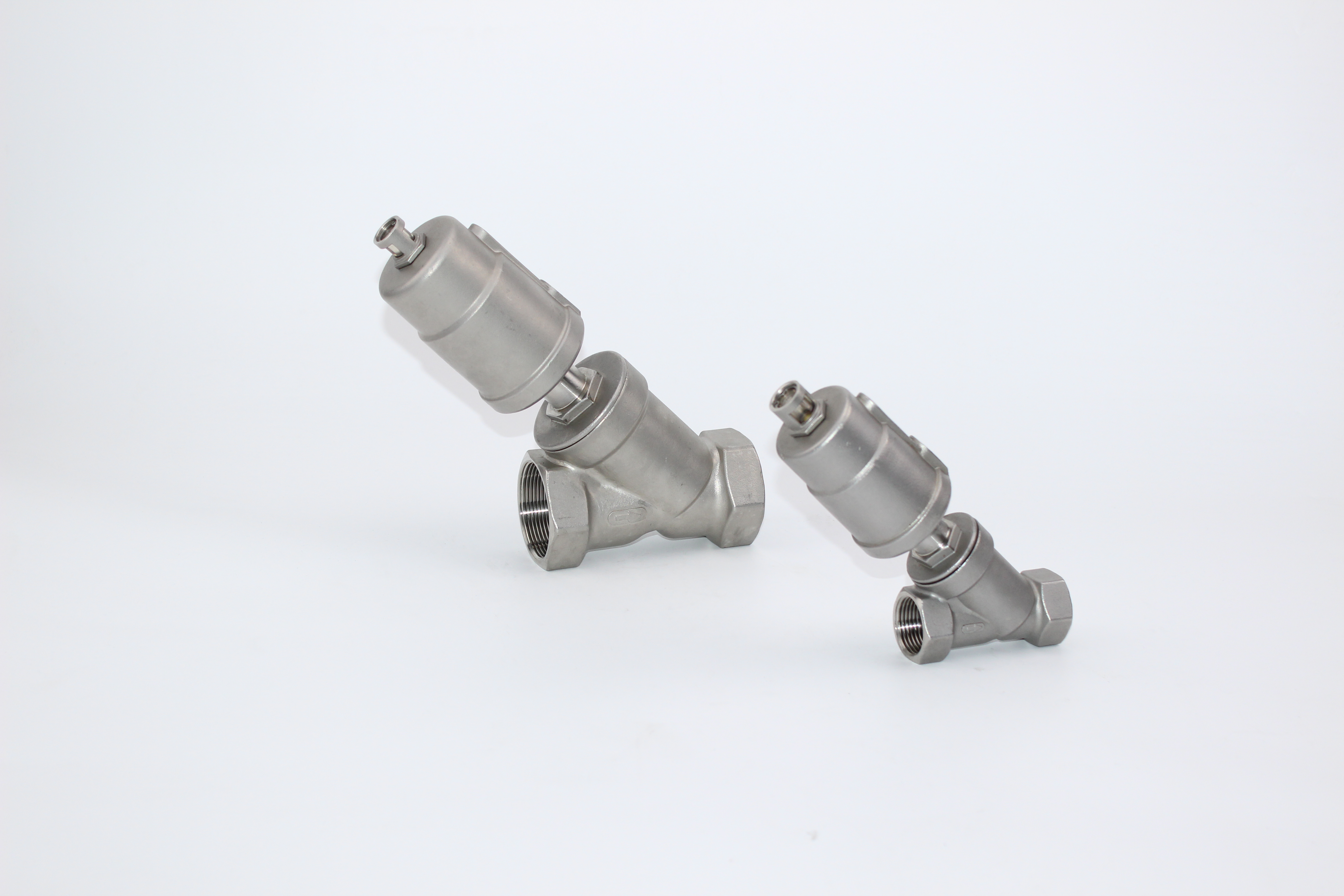3 WAY ANGLE SEAT VALVE WITH STAINLESS STEEL ACTUATOR