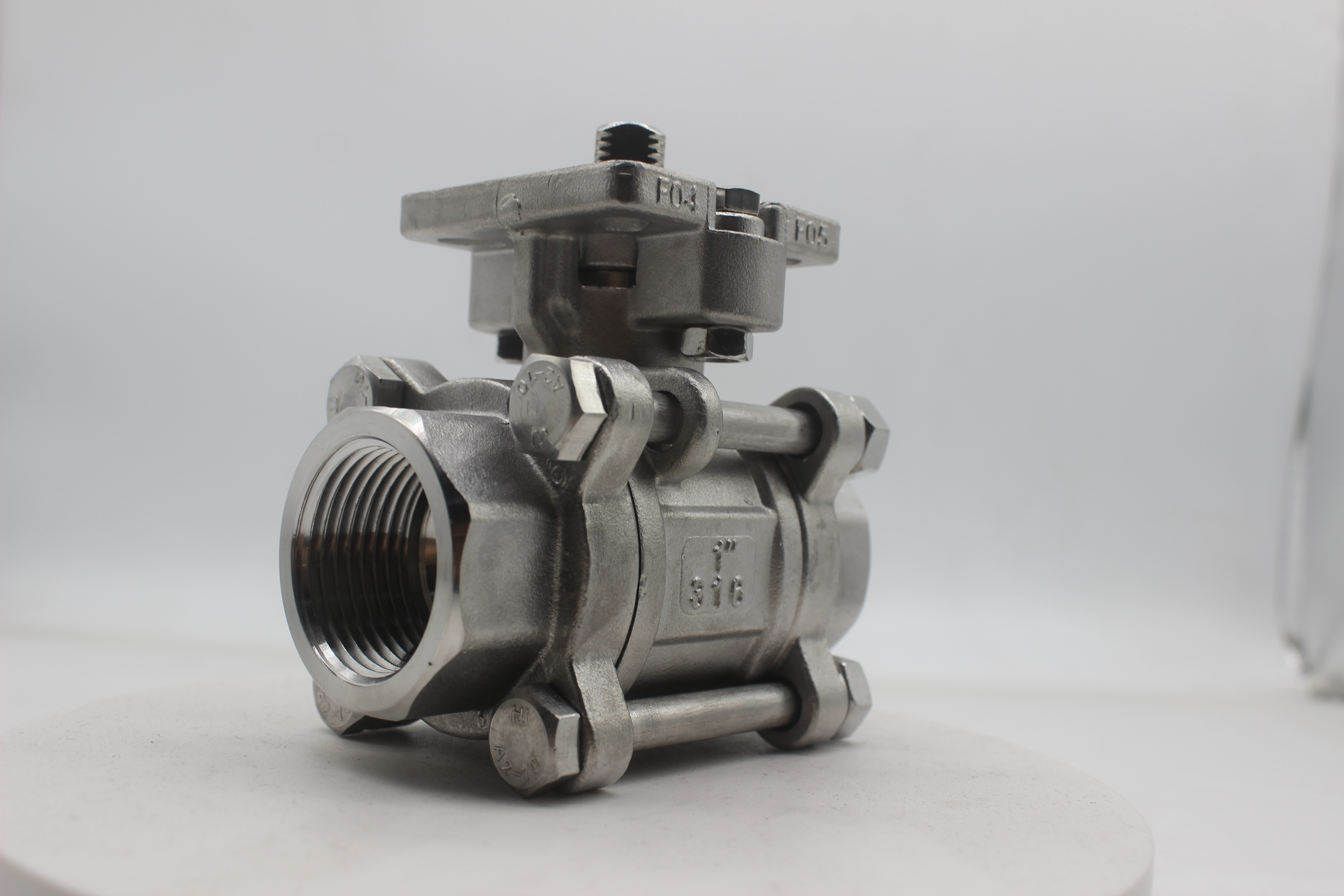 3PC Ball Valve WIth New Type Mounting Pad V-Type Ball